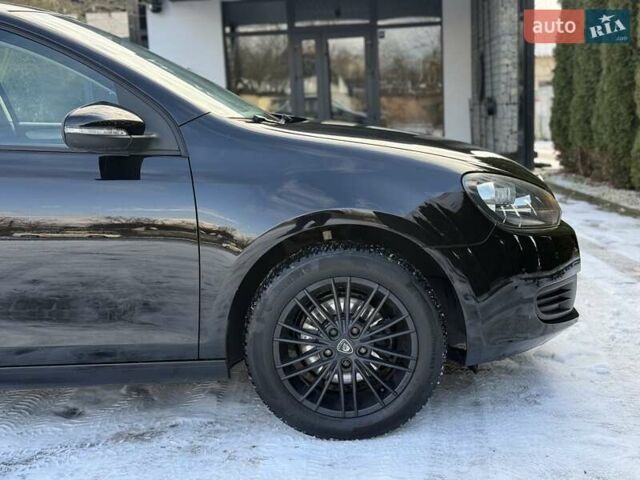 Чорний Фольксваген Гольф, об'ємом двигуна 1.39 л та пробігом 155 тис. км за 7400 $, фото 17 на Automoto.ua