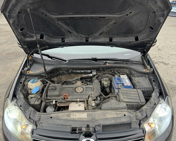 Черный Фольксваген Гольф, объемом двигателя 1.39 л и пробегом 279 тыс. км за 6800 $, фото 33 на Automoto.ua