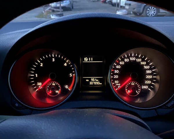 Чорний Фольксваген Гольф, об'ємом двигуна 1.6 л та пробігом 2 тис. км за 7500 $, фото 7 на Automoto.ua