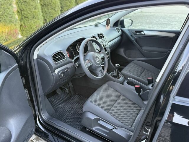 Чорний Фольксваген Гольф, об'ємом двигуна 1.4 л та пробігом 195 тис. км за 7300 $, фото 14 на Automoto.ua