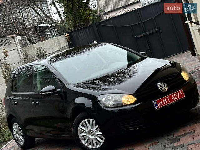 Черный Фольксваген Гольф, объемом двигателя 1.6 л и пробегом 138 тыс. км за 7950 $, фото 5 на Automoto.ua