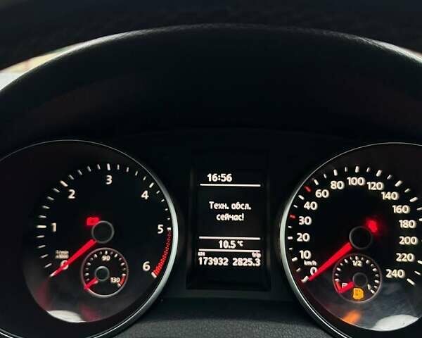 Черный Фольксваген Гольф, объемом двигателя 1.6 л и пробегом 173 тыс. км за 8350 $, фото 19 на Automoto.ua