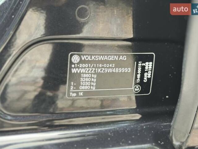 Черный Фольксваген Гольф, объемом двигателя 1.39 л и пробегом 203 тыс. км за 8900 $, фото 4 на Automoto.ua