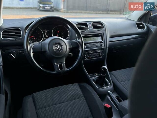 Черный Фольксваген Гольф, объемом двигателя 1.39 л и пробегом 184 тыс. км за 7990 $, фото 17 на Automoto.ua