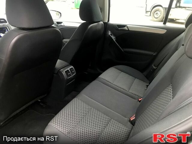 Черный Фольксваген Гольф, объемом двигателя 1.6 л и пробегом 232 тыс. км за 8200 $, фото 10 на Automoto.ua