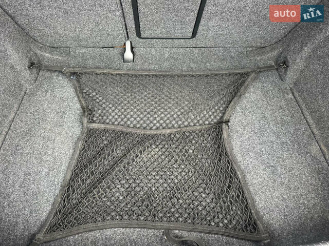 Чорний Фольксваген Гольф, об'ємом двигуна 1.39 л та пробігом 210 тис. км за 7900 $, фото 25 на Automoto.ua