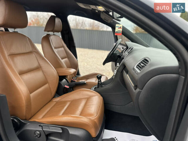 Чорний Фольксваген Гольф, об'ємом двигуна 1.39 л та пробігом 210 тис. км за 7900 $, фото 18 на Automoto.ua