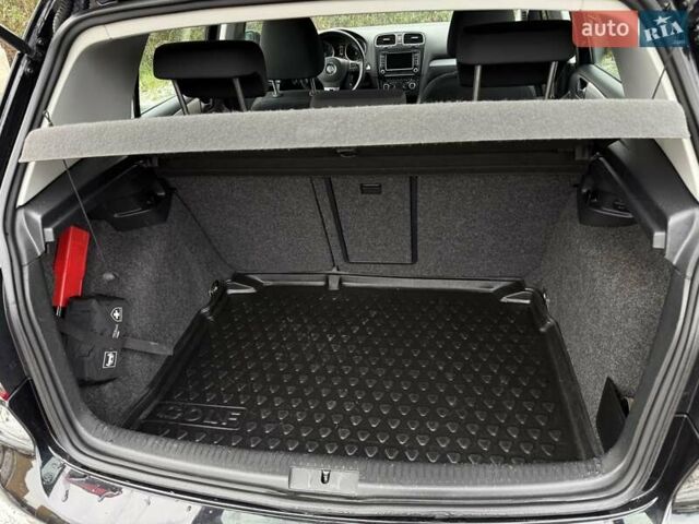 Черный Фольксваген Гольф, объемом двигателя 1.39 л и пробегом 203 тыс. км за 8900 $, фото 13 на Automoto.ua