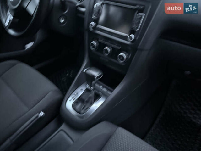 Черный Фольксваген Гольф, объемом двигателя 1.4 л и пробегом 229 тыс. км за 8300 $, фото 8 на Automoto.ua