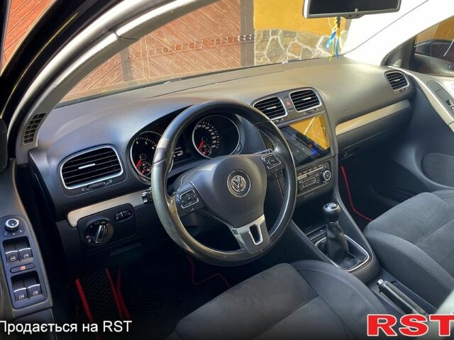 Черный Фольксваген Гольф, объемом двигателя 1.4 л и пробегом 285 тыс. км за 7500 $, фото 3 на Automoto.ua