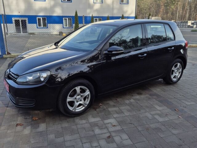 Черный Фольксваген Гольф, объемом двигателя 1.4 л и пробегом 236 тыс. км за 6400 $, фото 1 на Automoto.ua