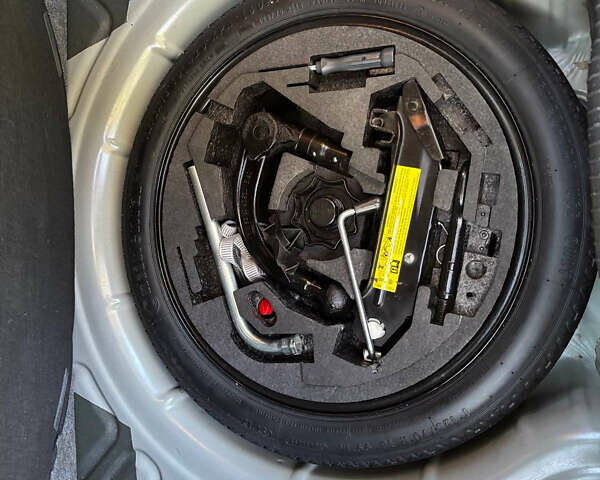 Черный Фольксваген Гольф, объемом двигателя 1.39 л и пробегом 160 тыс. км за 8300 $, фото 30 на Automoto.ua