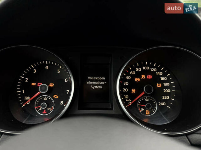 Черный Фольксваген Гольф, объемом двигателя 1.4 л и пробегом 227 тыс. км за 8500 $, фото 93 на Automoto.ua