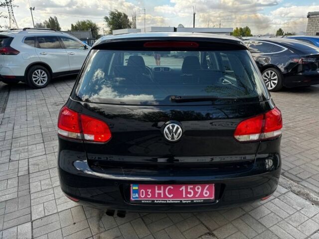 Черный Фольксваген Гольф, объемом двигателя 1.4 л и пробегом 220 тыс. км за 7800 $, фото 5 на Automoto.ua