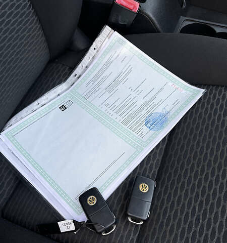 Черный Фольксваген Гольф, объемом двигателя 1.39 л и пробегом 242 тыс. км за 7999 $, фото 54 на Automoto.ua