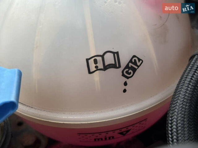 Черный Фольксваген Гольф, объемом двигателя 1.4 л и пробегом 227 тыс. км за 8500 $, фото 29 на Automoto.ua