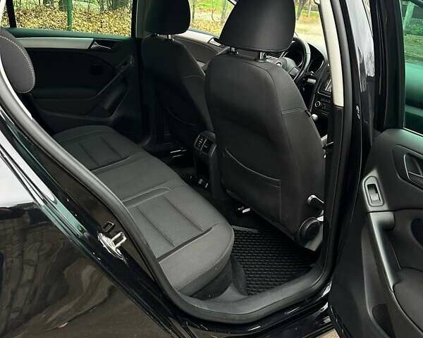 Черный Фольксваген Гольф, объемом двигателя 1.6 л и пробегом 173 тыс. км за 8350 $, фото 29 на Automoto.ua