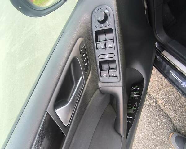 Чорний Фольксваген Гольф, об'ємом двигуна 1.4 л та пробігом 188 тис. км за 8500 $, фото 12 на Automoto.ua