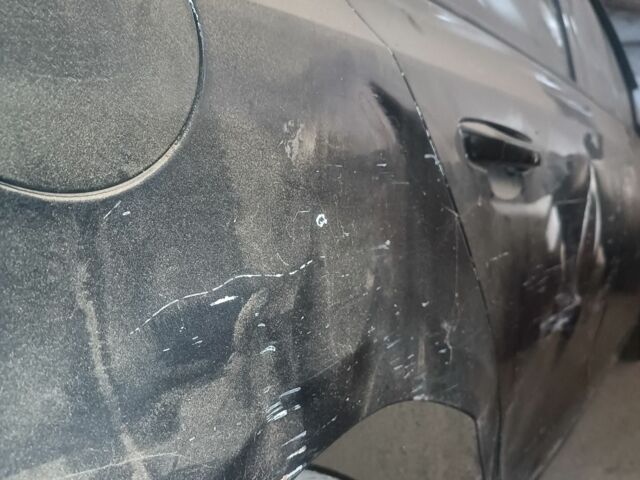 Черный Фольксваген Гольф, объемом двигателя 1.2 л и пробегом 210 тыс. км за 4500 $, фото 7 на Automoto.ua