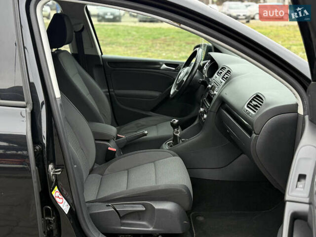 Чорний Фольксваген Гольф, об'ємом двигуна 1.4 л та пробігом 215 тис. км за 6850 $, фото 52 на Automoto.ua