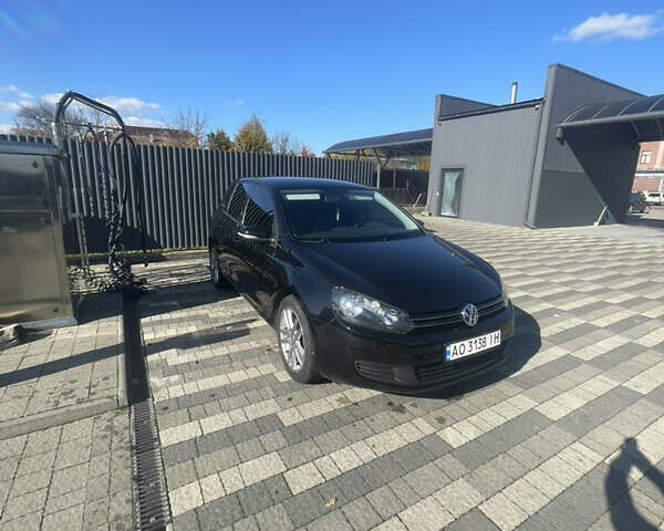 Черный Фольксваген Гольф, объемом двигателя 1.39 л и пробегом 172 тыс. км за 9700 $, фото 1 на Automoto.ua