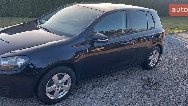 Черный Фольксваген Гольф, объемом двигателя 1.6 л и пробегом 191 тыс. км за 7650 $, фото 4 на Automoto.ua