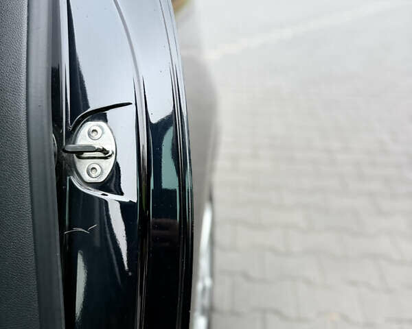 Черный Фольксваген Гольф, объемом двигателя 1.4 л и пробегом 227 тыс. км за 8500 $, фото 69 на Automoto.ua