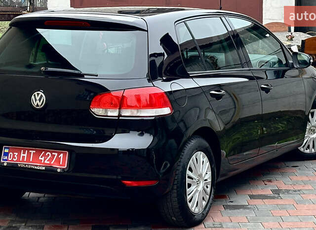 Черный Фольксваген Гольф, объемом двигателя 1.6 л и пробегом 138 тыс. км за 7950 $, фото 14 на Automoto.ua