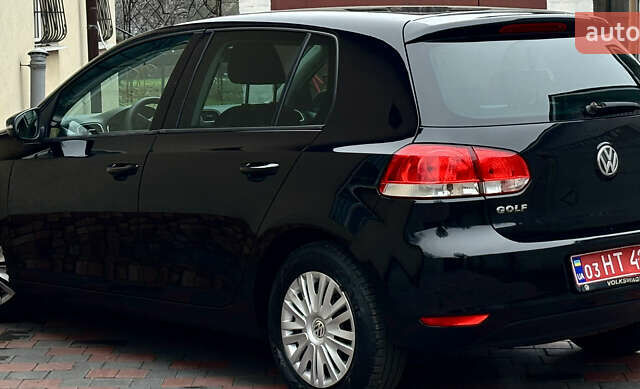Черный Фольксваген Гольф, объемом двигателя 1.6 л и пробегом 138 тыс. км за 7950 $, фото 17 на Automoto.ua