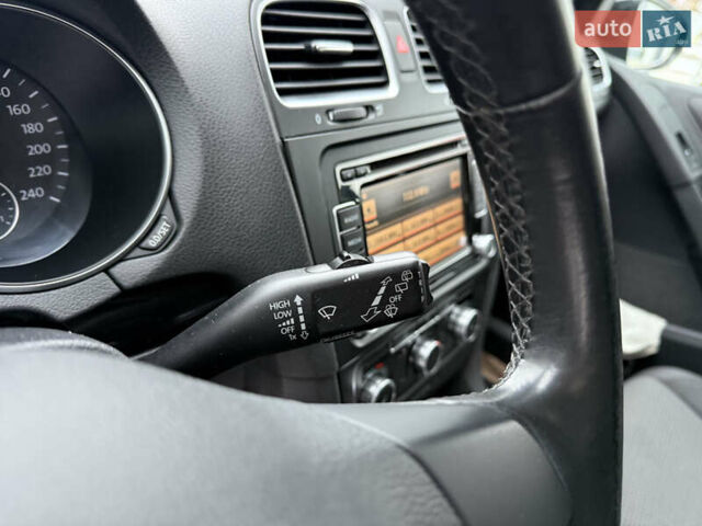 Чорний Фольксваген Гольф, об'ємом двигуна 1.39 л та пробігом 230 тис. км за 8350 $, фото 11 на Automoto.ua