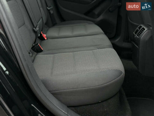 Чорний Фольксваген Гольф, об'ємом двигуна 1.4 л та пробігом 215 тис. км за 6850 $, фото 50 на Automoto.ua