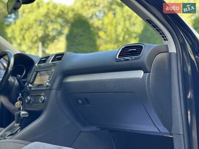 Чорний Фольксваген Гольф, об'ємом двигуна 1.39 л та пробігом 199 тис. км за 8750 $, фото 22 на Automoto.ua