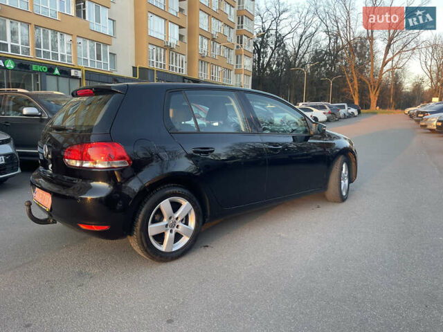 Черный Фольксваген Гольф, объемом двигателя 1.6 л и пробегом 236 тыс. км за 7300 $, фото 6 на Automoto.ua