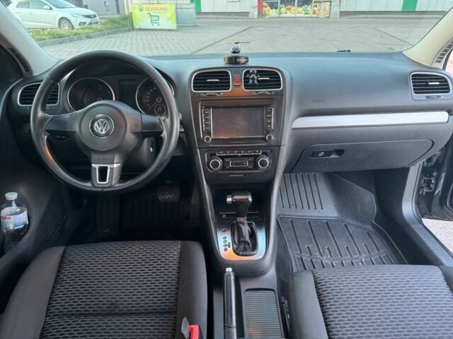 Черный Фольксваген Гольф, объемом двигателя 1.6 л и пробегом 265 тыс. км за 8800 $, фото 9 на Automoto.ua