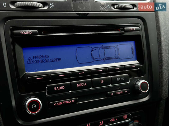 Черный Фольксваген Гольф, объемом двигателя 1.4 л и пробегом 197 тыс. км за 7999 $, фото 58 на Automoto.ua