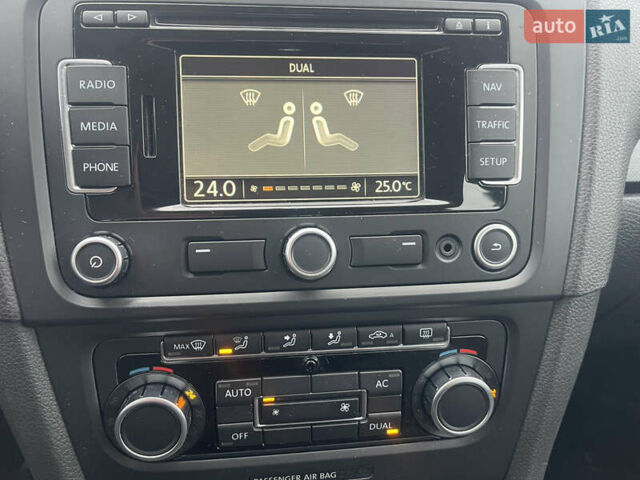 Черный Фольксваген Гольф, объемом двигателя 1.6 л и пробегом 236 тыс. км за 7300 $, фото 9 на Automoto.ua