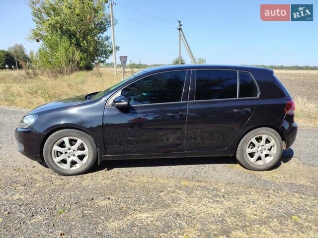 Черный Фольксваген Гольф, объемом двигателя 1.2 л и пробегом 134 тыс. км за 7200 $, фото 7 на Automoto.ua