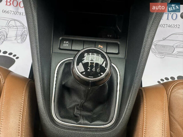 Чорний Фольксваген Гольф, об'ємом двигуна 1.39 л та пробігом 210 тис. км за 7900 $, фото 22 на Automoto.ua