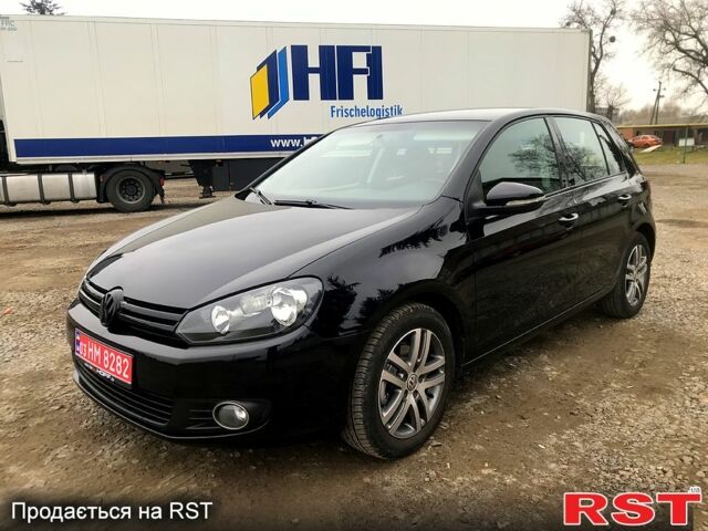 Черный Фольксваген Гольф, объемом двигателя 1.6 л и пробегом 232 тыс. км за 8200 $, фото 1 на Automoto.ua