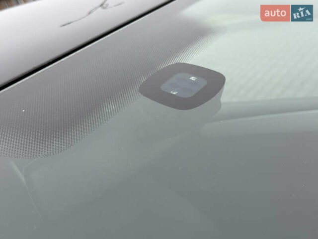 Черный Фольксваген Гольф, объемом двигателя 1.4 л и пробегом 227 тыс. км за 8500 $, фото 98 на Automoto.ua