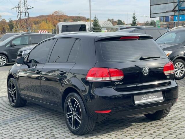 Черный Фольксваген Гольф, объемом двигателя 1.6 л и пробегом 196 тыс. км за 7950 $, фото 11 на Automoto.ua