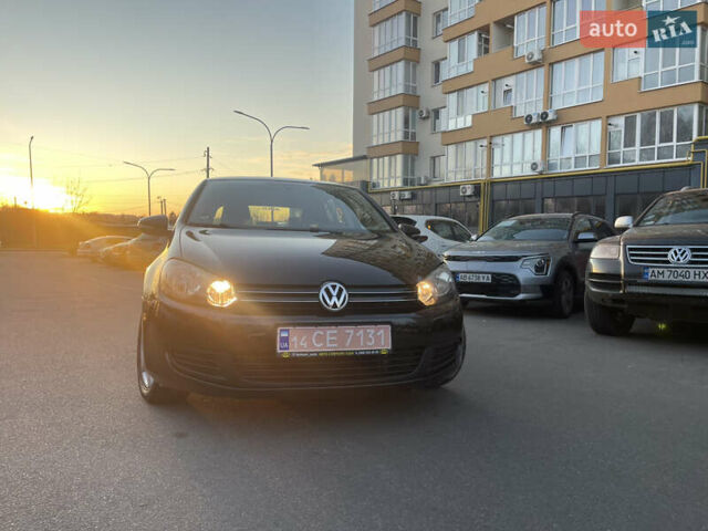 Черный Фольксваген Гольф, объемом двигателя 1.6 л и пробегом 236 тыс. км за 7300 $, фото 7 на Automoto.ua