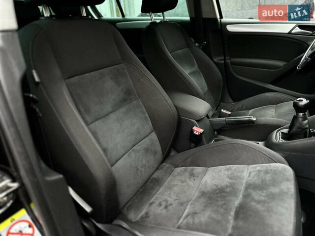 Черный Фольксваген Гольф, объемом двигателя 1.4 л и пробегом 197 тыс. км за 7999 $, фото 38 на Automoto.ua