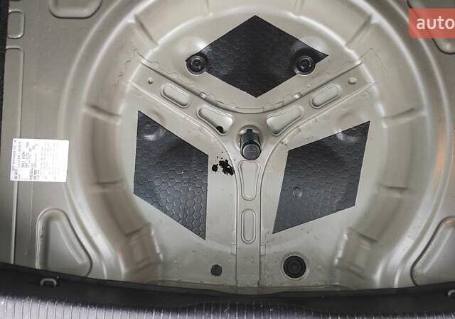 Чорний Фольксваген Гольф, об'ємом двигуна 1.6 л та пробігом 138 тис. км за 7999 $, фото 6 на Automoto.ua