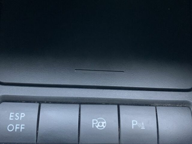 Чорний Фольксваген Гольф, об'ємом двигуна 1.4 л та пробігом 228 тис. км за 9000 $, фото 7 на Automoto.ua