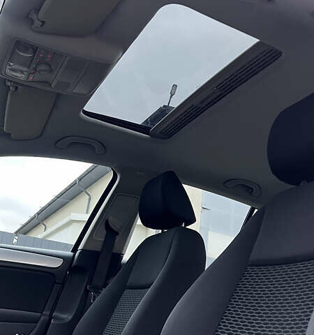 Черный Фольксваген Гольф, объемом двигателя 1.39 л и пробегом 242 тыс. км за 7999 $, фото 29 на Automoto.ua