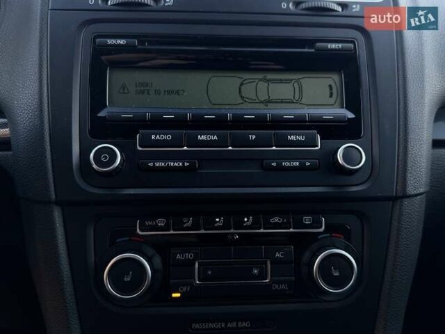 Черный Фольксваген Гольф, объемом двигателя 1.39 л и пробегом 184 тыс. км за 7990 $, фото 23 на Automoto.ua