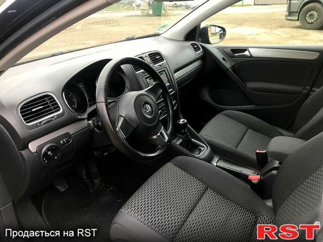 Черный Фольксваген Гольф, объемом двигателя 1.6 л и пробегом 232 тыс. км за 8200 $, фото 9 на Automoto.ua