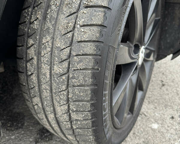 Черный Фольксваген Гольф, объемом двигателя 1.39 л и пробегом 279 тыс. км за 6800 $, фото 31 на Automoto.ua