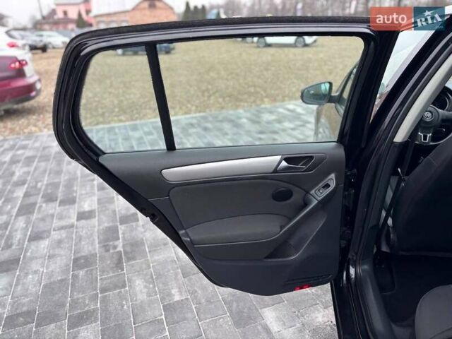 Черный Фольксваген Гольф, объемом двигателя 1.4 л и пробегом 184 тыс. км за 7899 $, фото 15 на Automoto.ua